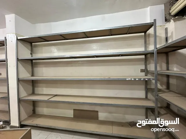 رفوف اشلاف حديد جافي مساحه 13,5 متر مستعمل شهرين فقط يتحمل اوزان كبيره بسعر مغري