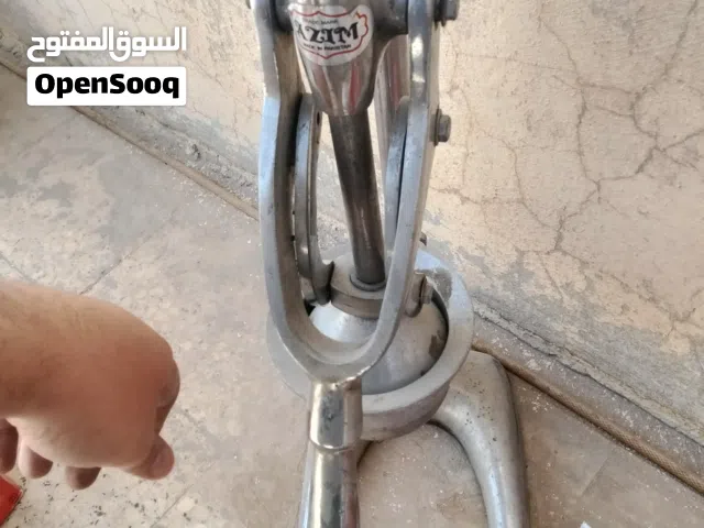 عصارة برتقال يدوية