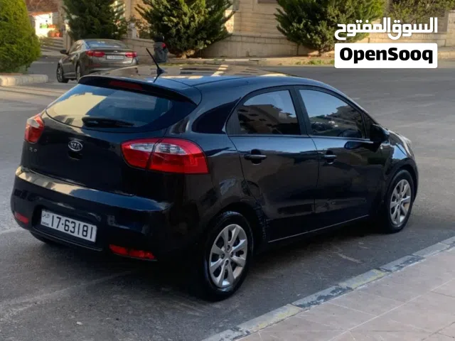 2013, كيا, ريو, Standard