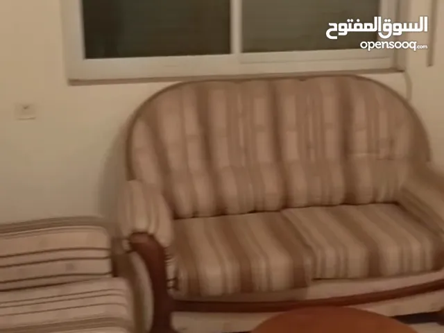 شقه طابق ثاني مساحه 130 متر في بتونيا السعر 65الف دولار كاش