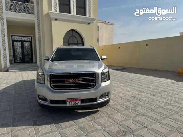 جي ام سي يوكن XL فضي SLE خليجي 2015 GMC Yukon XL silver SLE 2015 GCC سجل صيانة كامل لدى الوكيل