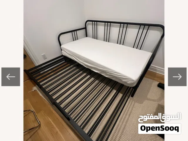 daybed in good condition