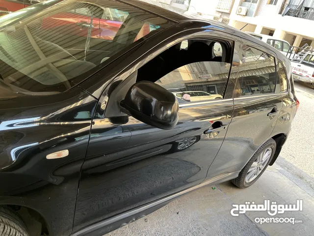 Mitsubishi ASX hatchback KM196K
