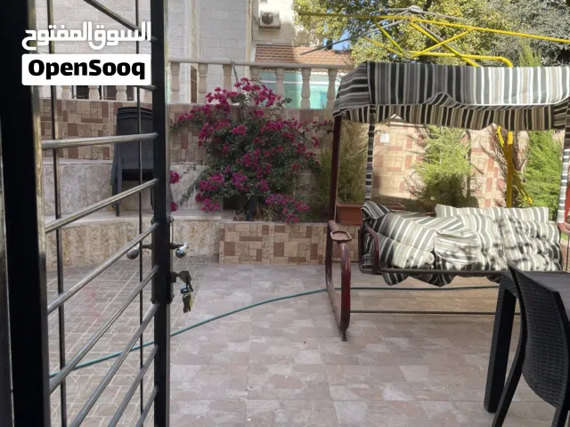 أستديو مفروش غرفة نوم حمام مطبخ قريب من المواصلات العامة المطاعم والشوارع المؤدية إلى الجامعات