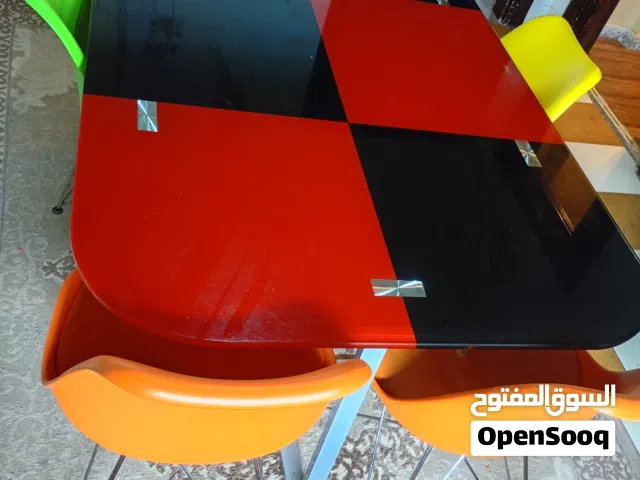 طاولة طعام