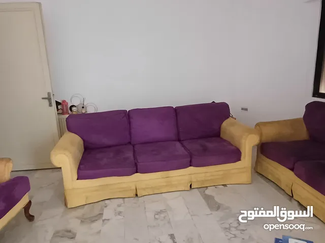 كنب للبيع بسعر مغري