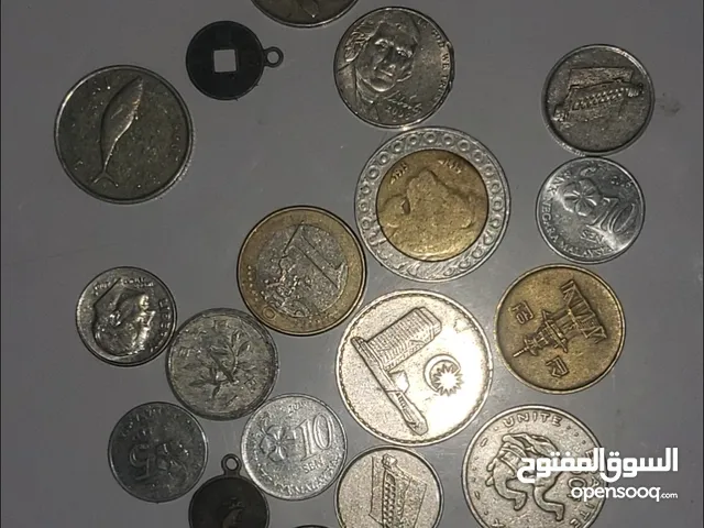 عملات معدنية اجنبية وعربية للبيع