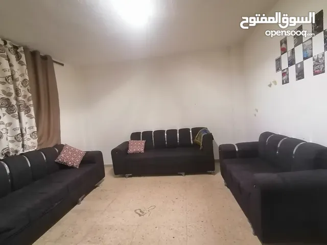 طقم كنب مستعمل سنه