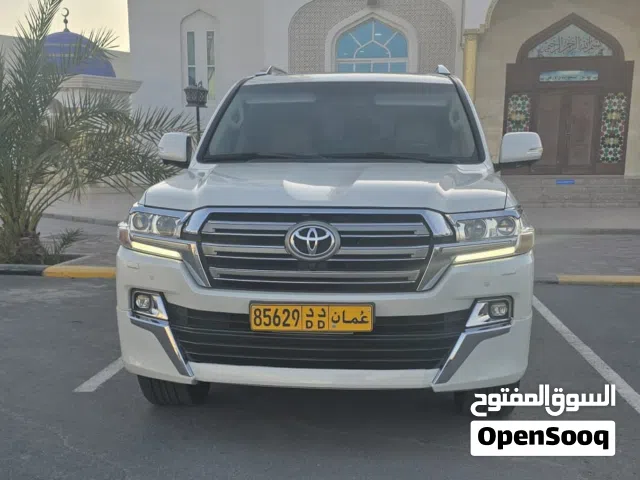 لاندكروزر GXR V8 خليجي 2018
