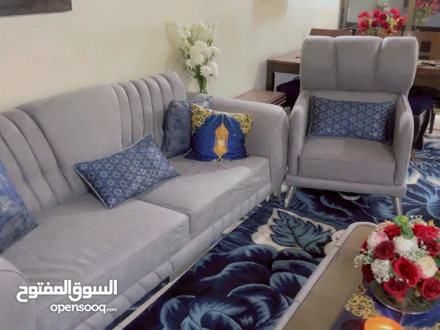 شقة للبيع قرب كلية الطب جامعة اليرموك -السعر يشمل رسوم التسجيل بدائره الاراضي