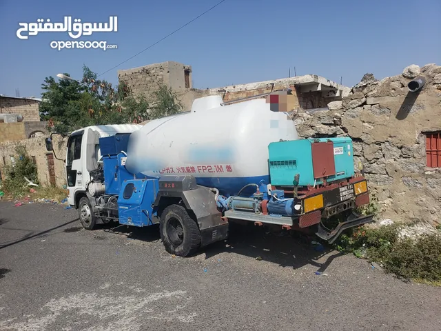 Tank Hino 2000 in Taiz