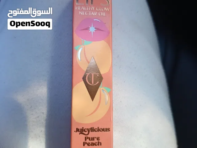 Charlotte unreal lips pyre peach healthy glow   جلوس شارلوت اصلي لون مشمشي جديد مسكر 33 شامل التوصيل