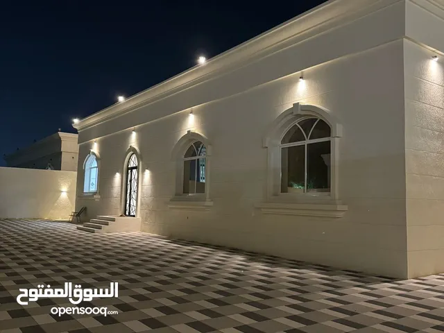 1700 m2 3 Bedrooms Townhouse for Rent in Ras Al Khaimah Al Hamra