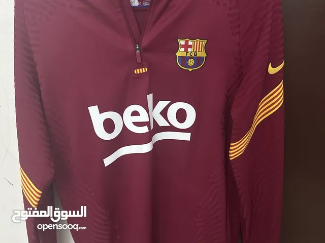 قميص برشلونه