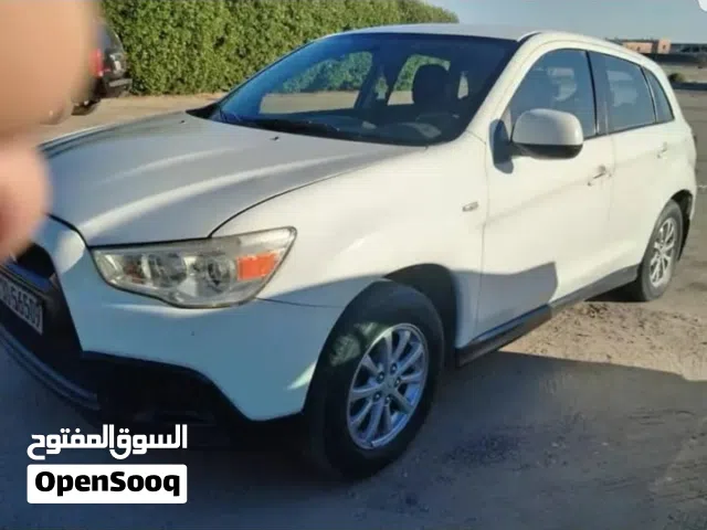 2011 ميتسوبيشي ASX GLX