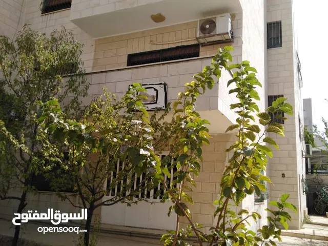 600m2 More than 6 bedrooms Villa for Sale in Amman Khalda