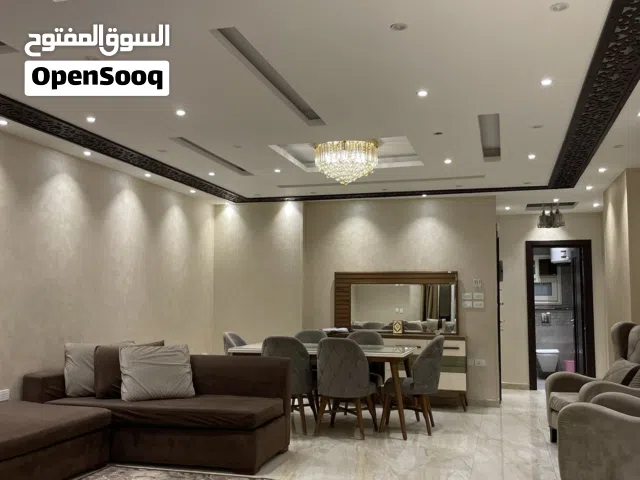 شقة راقيه بخدمات فندقيه للإيجار اليومي آو الشهري