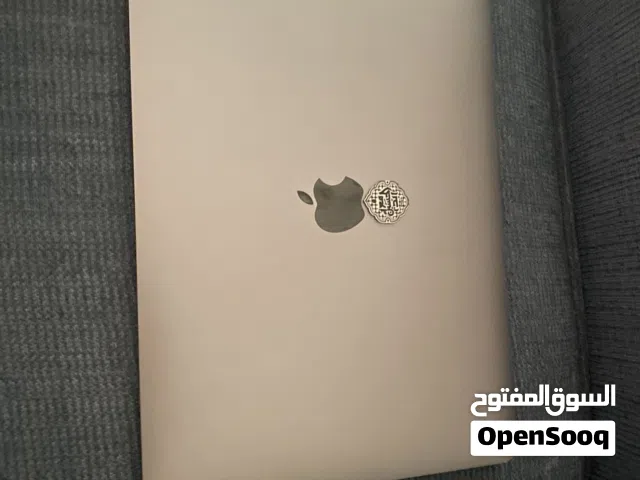 MacBook Air m1 للبيع
