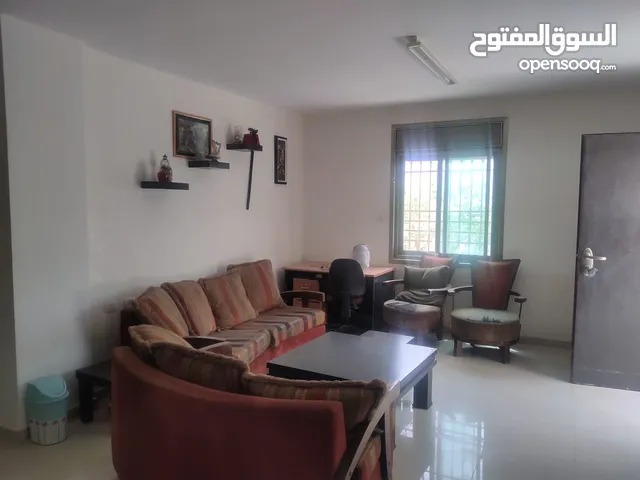 شقة ارضية حي جامعة بيرزيت