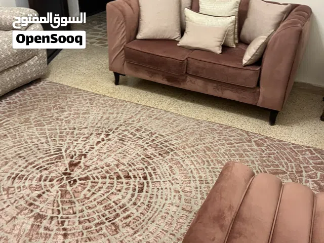 طقم كنبايات مع البرادي والسجادة