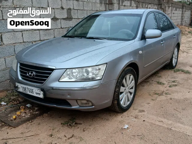 2009 هيونداي سوناتا Standard