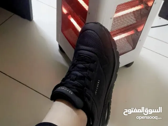 بوط جديد استعمال اقل من شهر لحاله وكاله