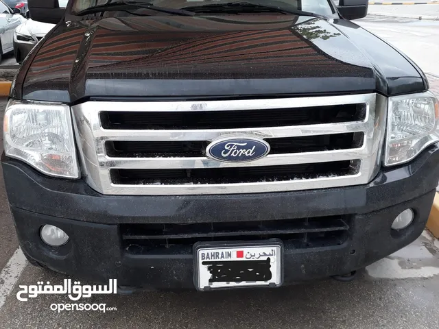Ford Expedition 2012 in Northern Governorate