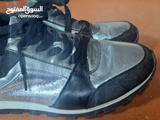 احذيه متنوعه جديد ومستعمل