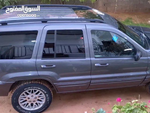 Used Jeep Grand Cherokee in Qasr Al-Akhiar