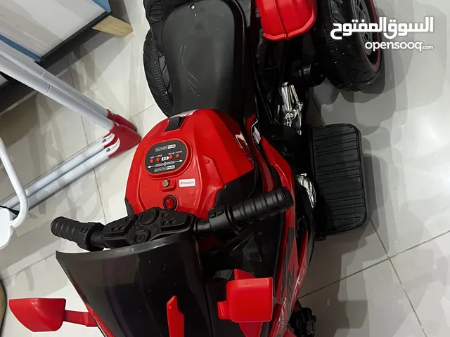 ألعاب أطفال متنوعة للبيع