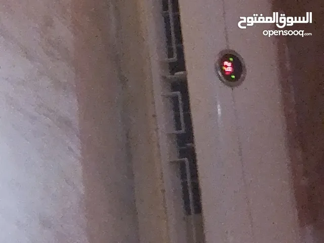 Conti 0 - 1 Ton AC in Zarqa