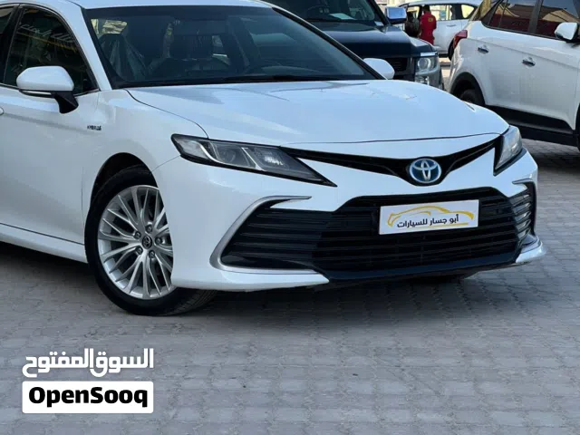 2022 تويوتا كامري LE