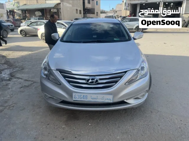2014 هيونداي سوناتا SE
