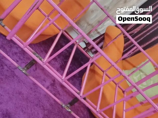 سرير حديد هزاز