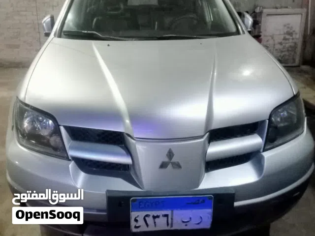 2003 ميتسوبيشي اوتلاندر Standard
