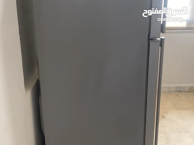 ثلاجه هيتاشي شبه جديده