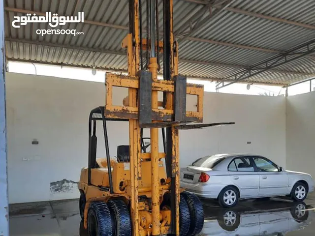 1992 Forklift Lift Equipment in Benghazi