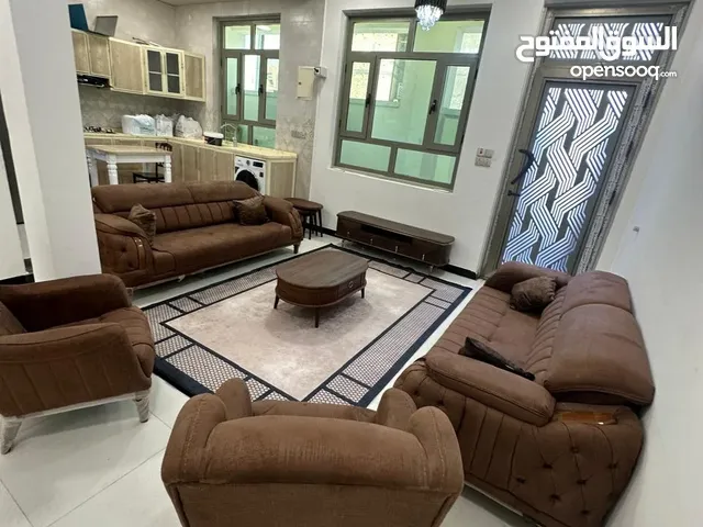 140 m2 2 Bedrooms Apartments for Rent in Basra 14 Tamooz Street