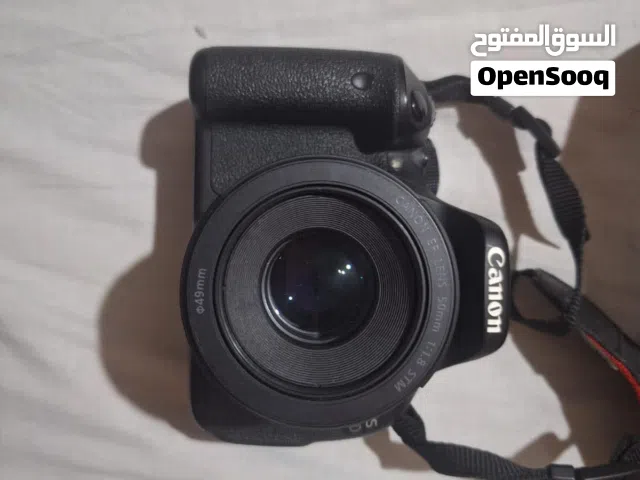 كاميرا Canon EOS 1300D مع عدسة العزل الشهيرة (50mm