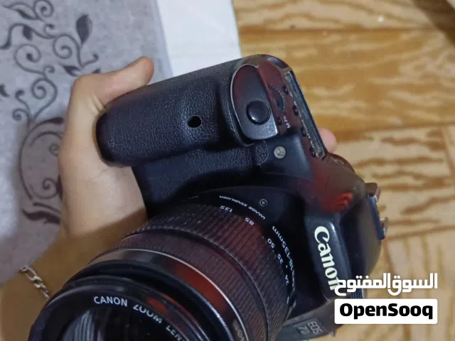 كاميرا كانون D7