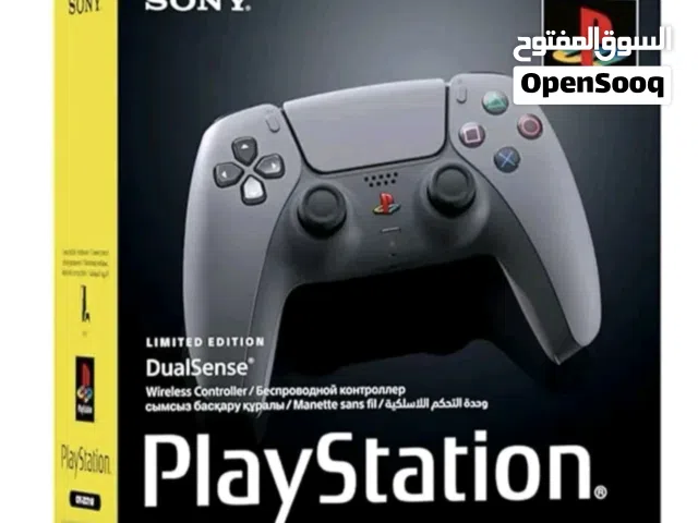 PS5 30th Anniversary Controller