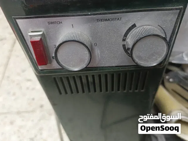مدفأة زيتيه نوع سمينز الماني نظيفه شغاله ما داخله تصليح 3 درجات مع ثرموستات شغال 12 خانه