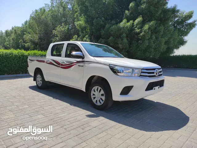 Toyota Hilux 2020 4×2 full manual petrol