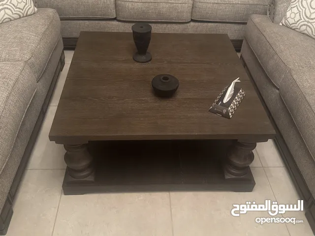 طاولة صالون The Grove