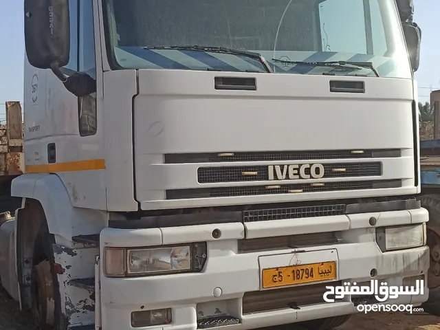 Tractor Unit Iveco 2000 in Tripoli