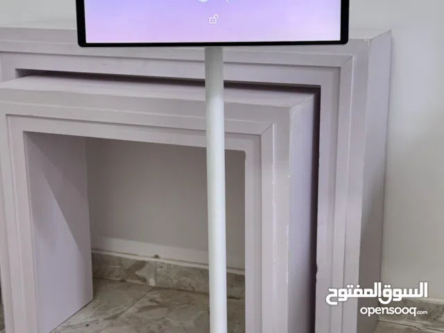 شاشة متنقلة بحجم 22 بوصة للبيع