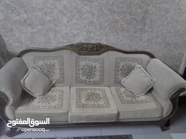 طقم كنب بحالة الوكاله