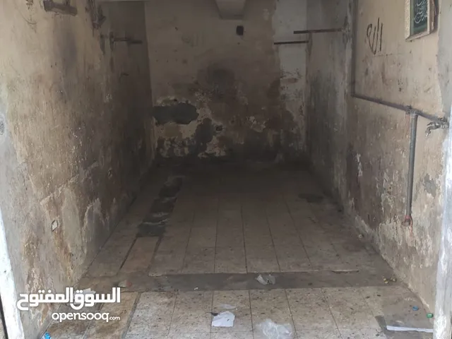 محل للايجار مساحه 16 متر في عابدين حاره العجانه