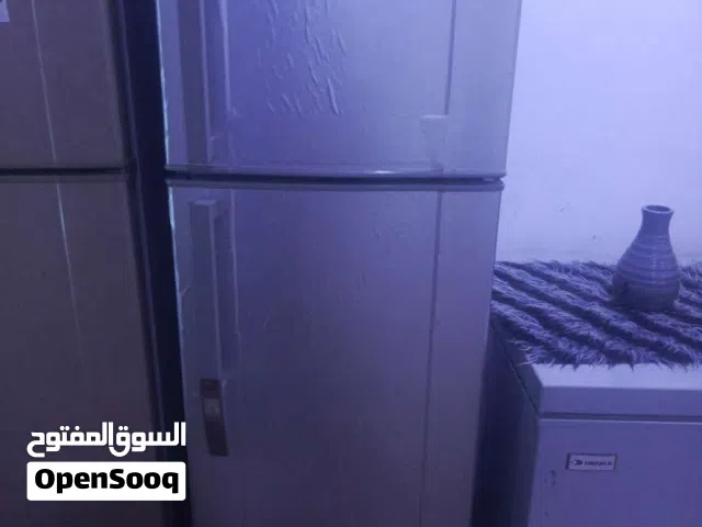 ثلاجه نظيفه شغاله