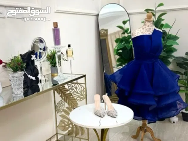 فستان فخم للبيع الشراء من السعوديه ملبوس مره واحده فقط